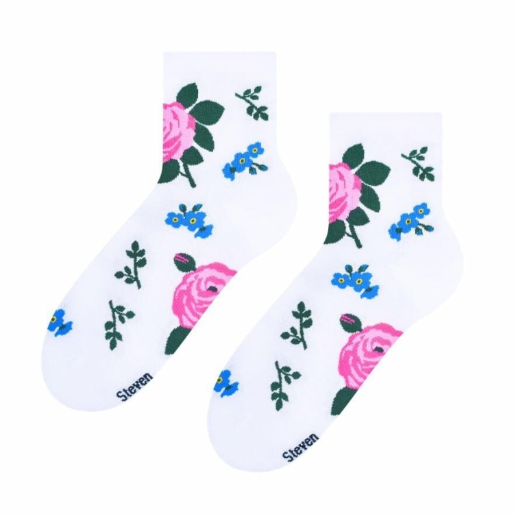 Białe skarpety wzór śląski.jpg