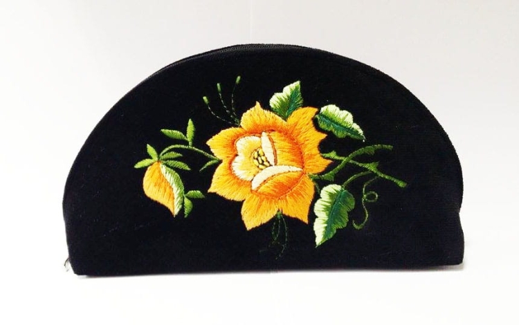 Duża kosmetyczka pomarańczowa róża łowicka.jpg