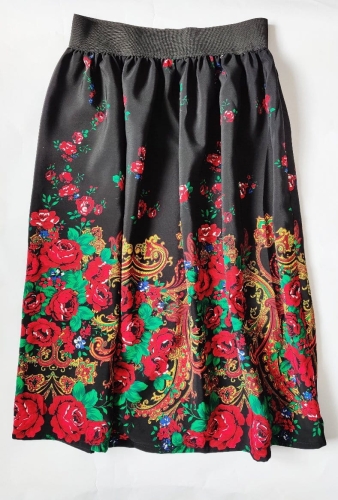 Tradycyjna ludowa spódnica kwiaty