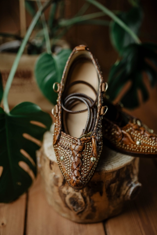 Kierpce skórzane góralskie zelowane z ćwiekami