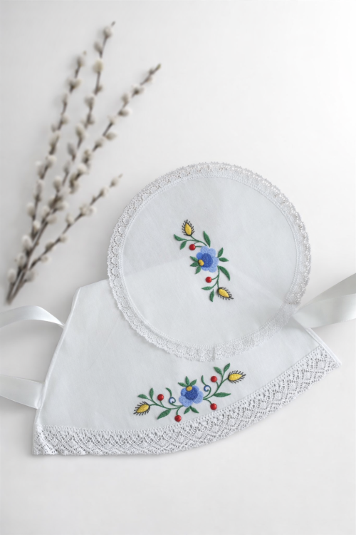 Serwetka do koszyczka z koronką haft kaszubski