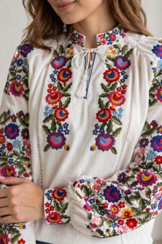 Lniana folkowa bluzka z kwiatami etno