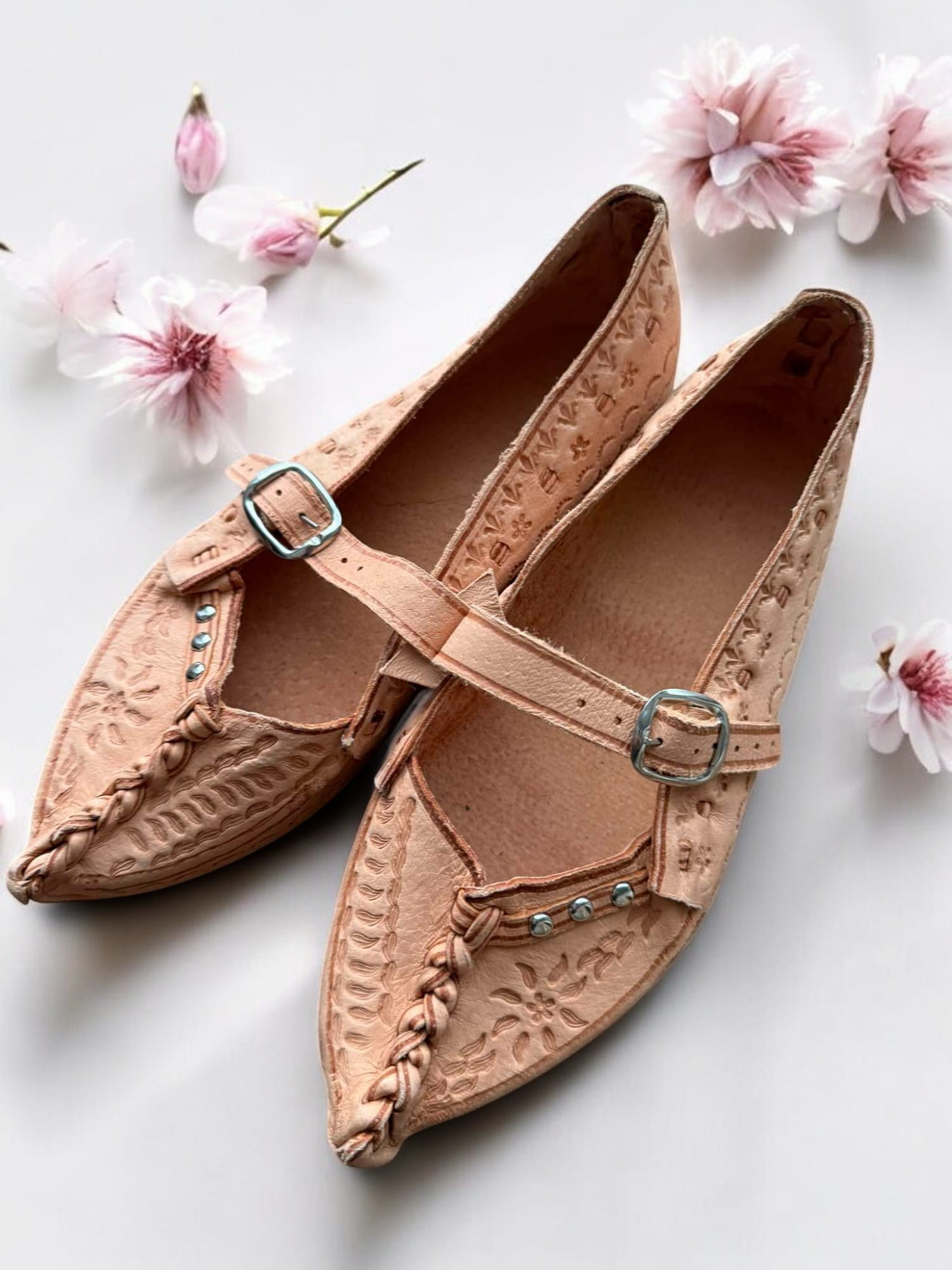 Kierpce skórzane damskie góralskie 