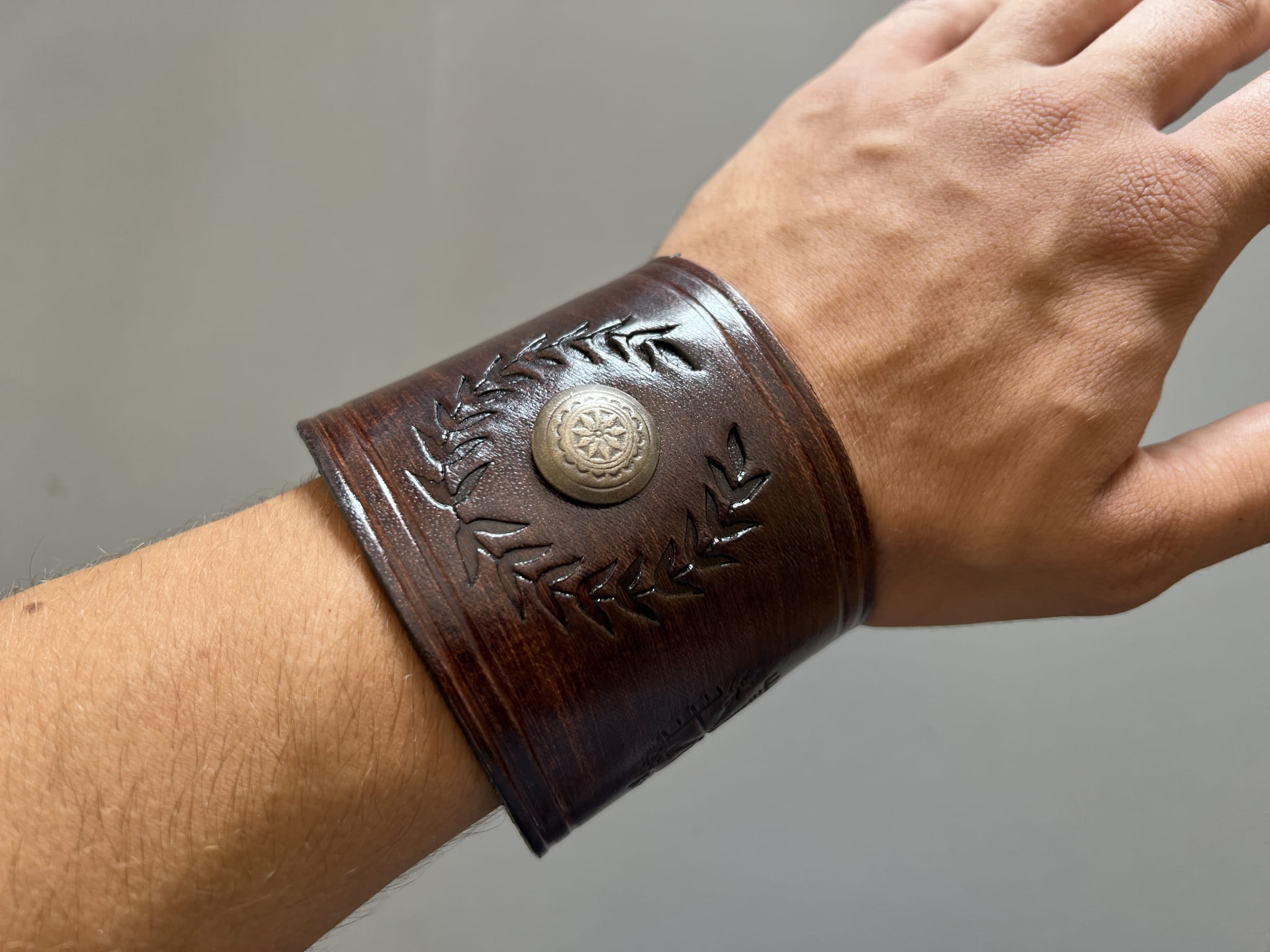 Męska bransoletka opaska skóra