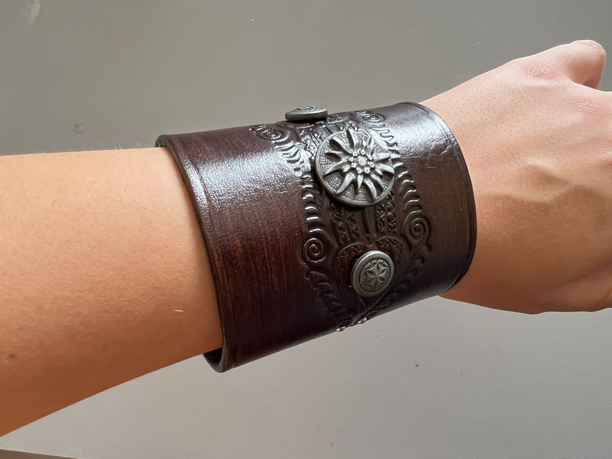 Męska bransoletka opaska skóra parzenica